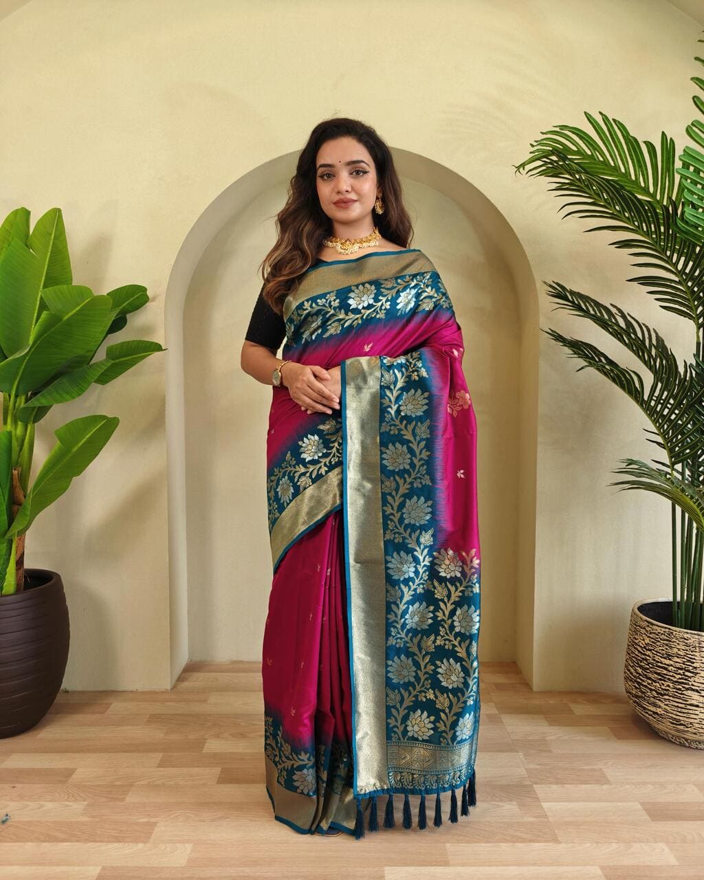 Graceful Pink Silk Saree with Rich Zari Detailing
