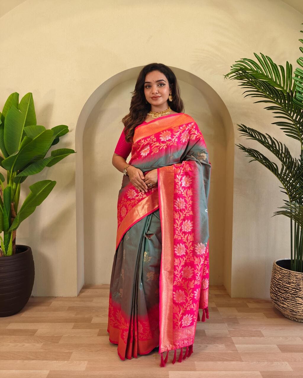 Luxury Green Silk Saree for Weddings and Celebrations