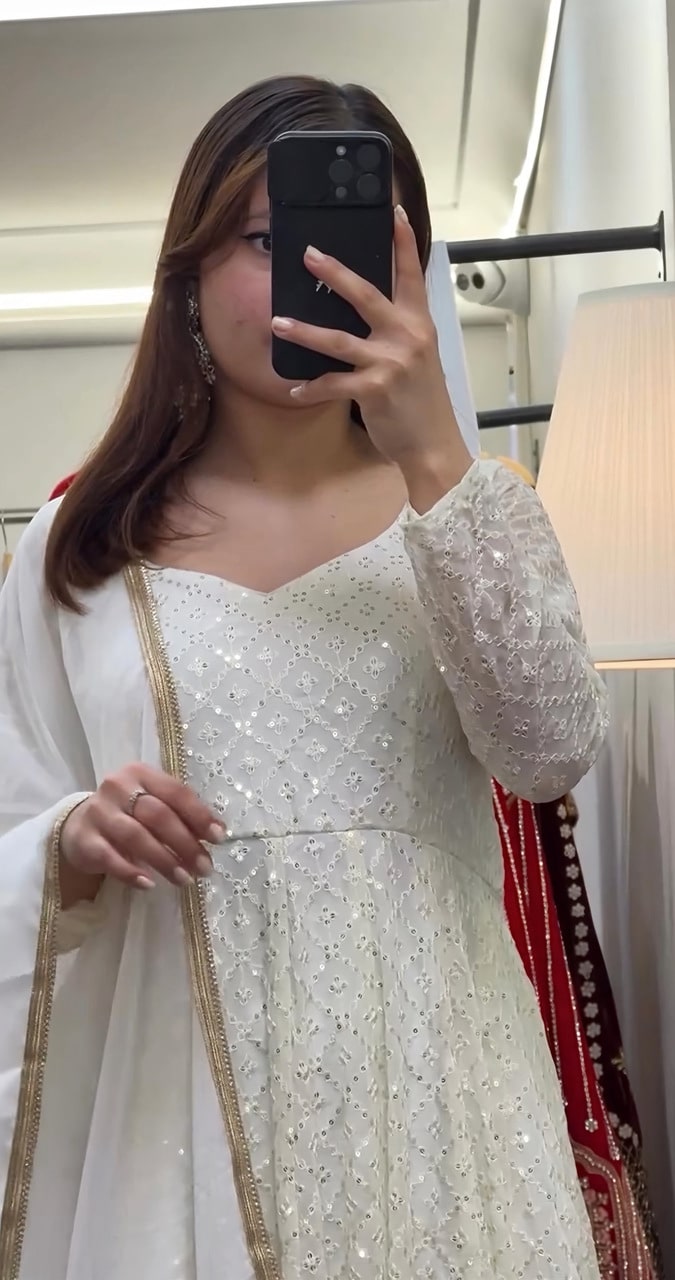 Luxury Off White Anarkali Suit Set Elegant Choice for Weddings