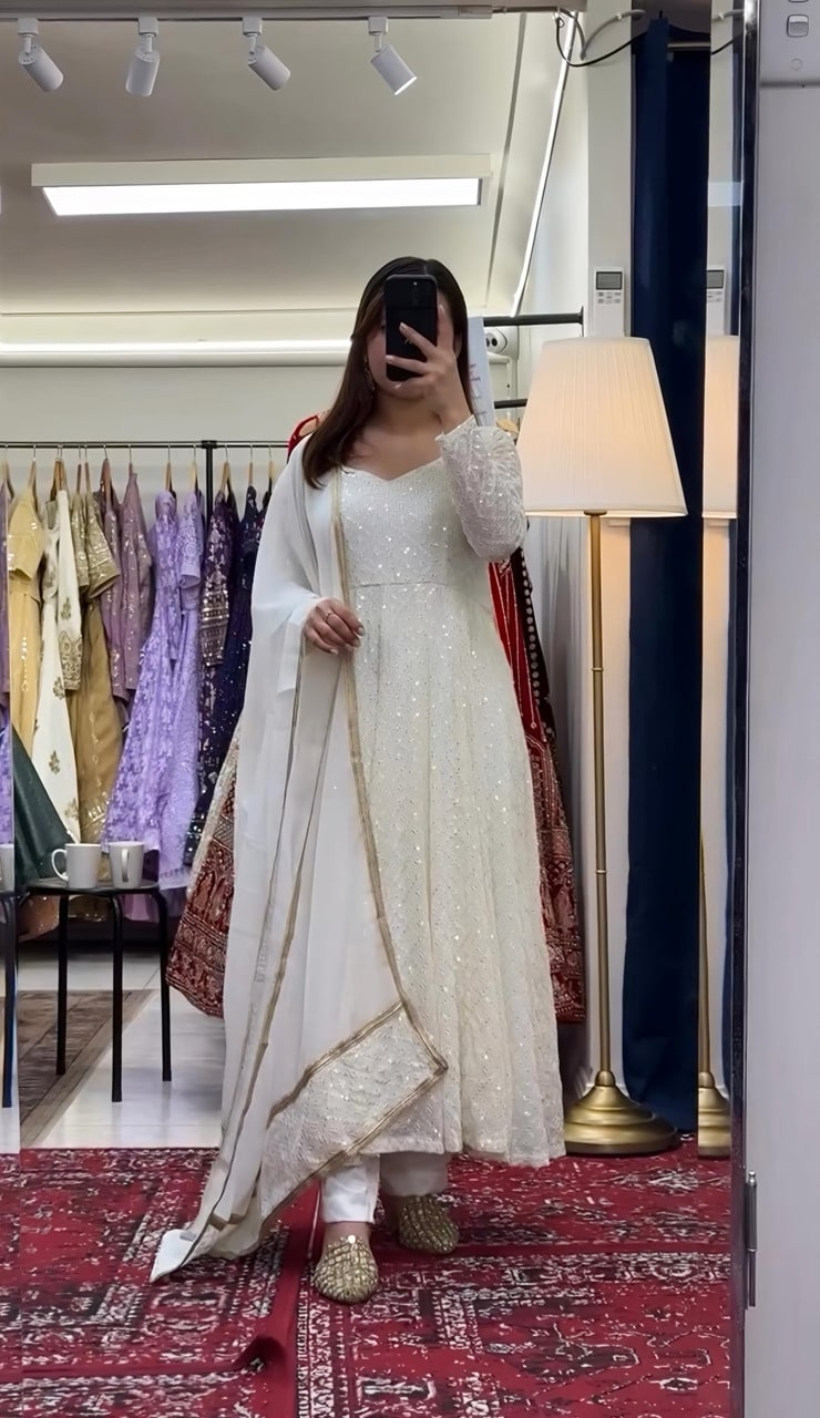 Luxury Off White Anarkali Suit Set Elegant Choice for Weddings