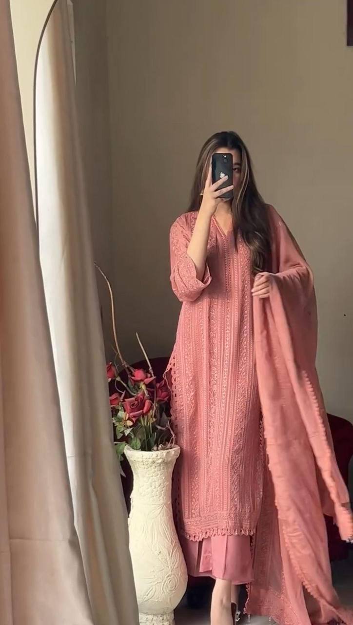 Designer Dusty Pink Kurta Pant Set with Elegant Work