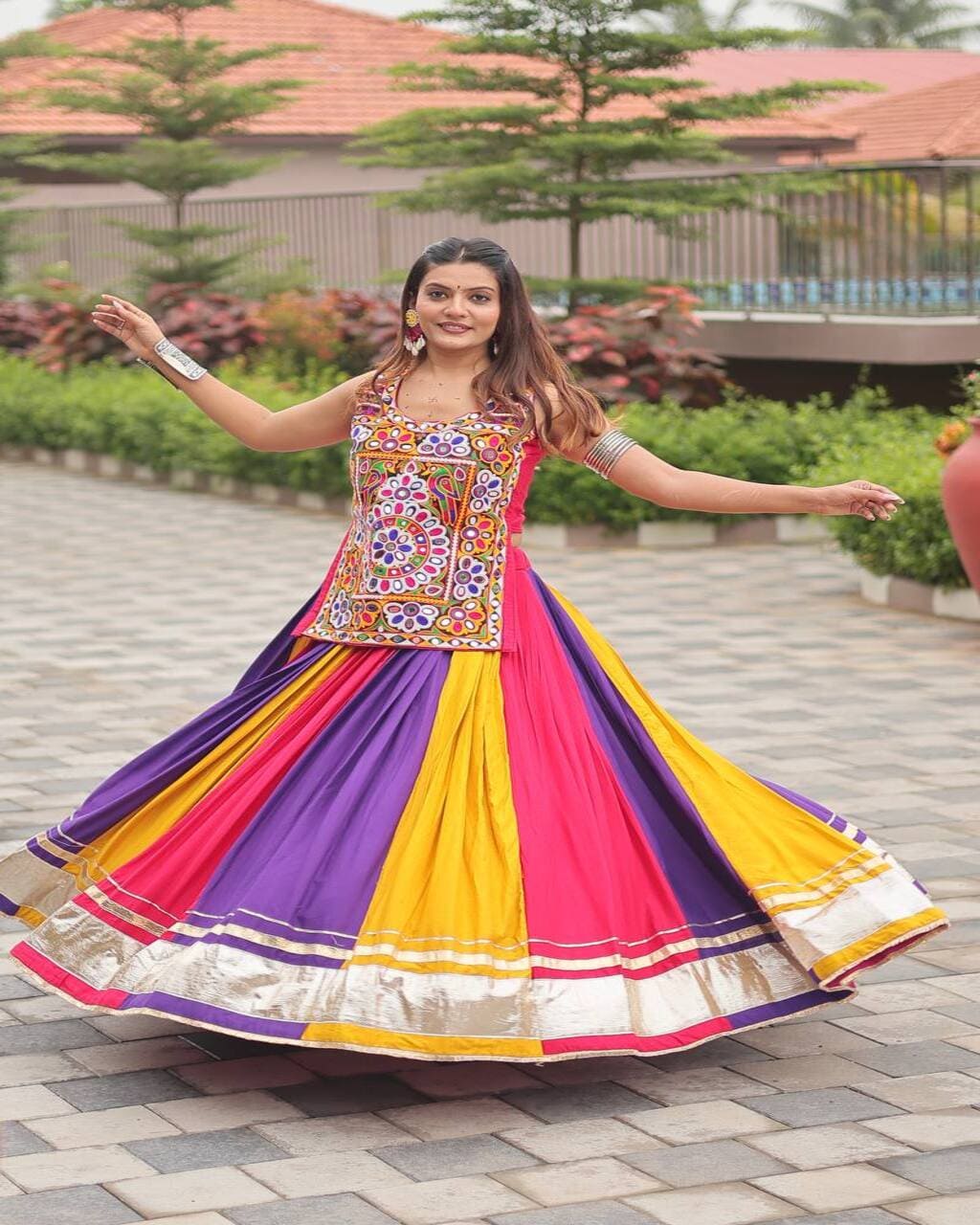 Pure cotton lehenga choli for Navratri with Gamathi mirror work and ribbon border